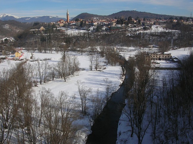 The Olona river in Malnate.