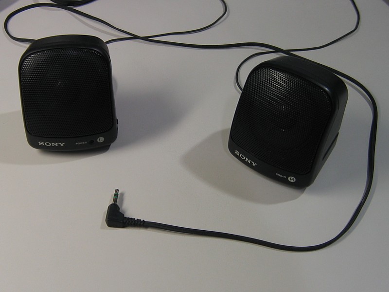 Sony SRS-17|alt=The Sony SRS-17 Active Speaker System